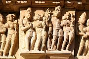 Parsvanath Temple 的雕像