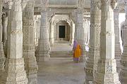 印度 Ranakpur「千柱之廟」 - 1444 條大理石柱築成的古老神廟