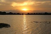 Bendiwewa 湖畔的日落風光