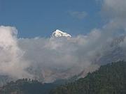 自從出發那天看過一面後，今天是首次重遇 Annapurna South。